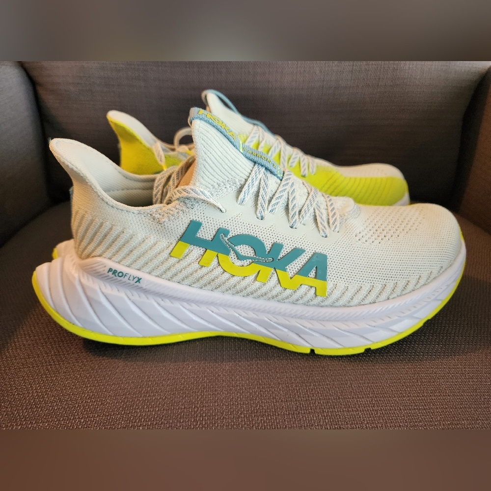 Hoka Carbon X 3